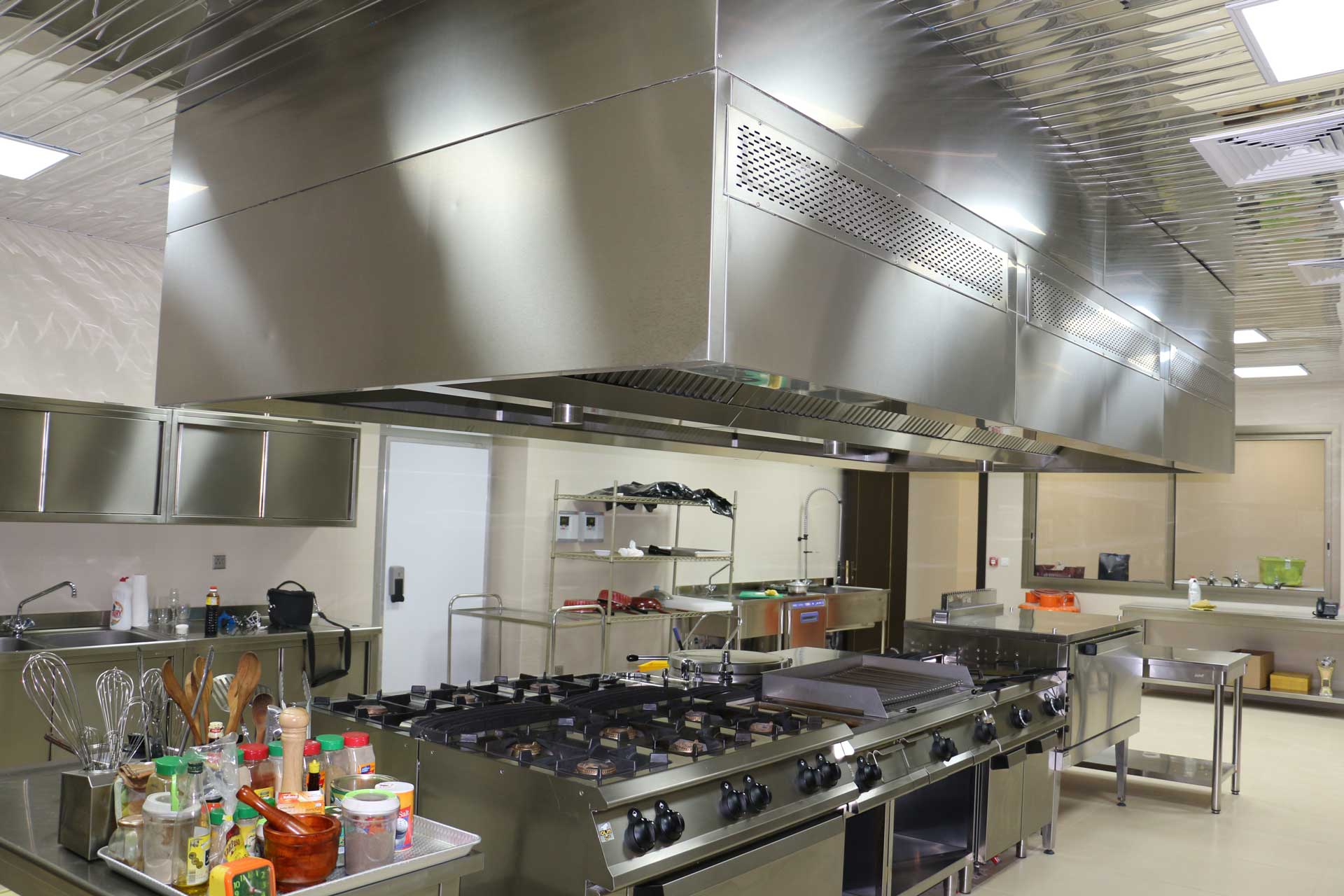 Island Type Suction Chimney